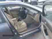 2006 Honda Accord EX-L z VIN 1HGCM568X6A012530, wystawiony jako IAAI lot #43318581 z przebiegiem 374 826 mil mil oraz . Historia ofert i sprzedaży dostępna na DreamBid. Obrazek 5.