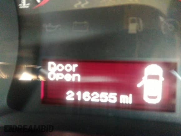 2013 Dodge Dart Aero с VIN 1C3CDFAH1DD295735, выставлен на аукционе IAAI как лот 42518071 с пробегом 216 255 миль миль и . История ставок и продаж доступна на DreamBid. Изображение 15.