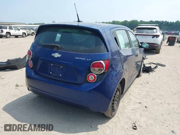 2014 Chevrolet Sonic LT с VIN 1G1JC6SH7E4116550, выставлен на аукционе IAAI как лот 42671179 с пробегом 65 523 миль миль и . История ставок и продаж доступна на DreamBid. Изображение 4.