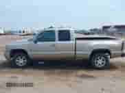 2002 GMC Sierra 1500 Denali z VIN 2GTFK69U621313333, wystawiony jako IAAI lot #42865188 z przebiegiem 200 820 mil mil oraz . Historia ofert i sprzedaży dostępna na DreamBid. Obrazek 14.
