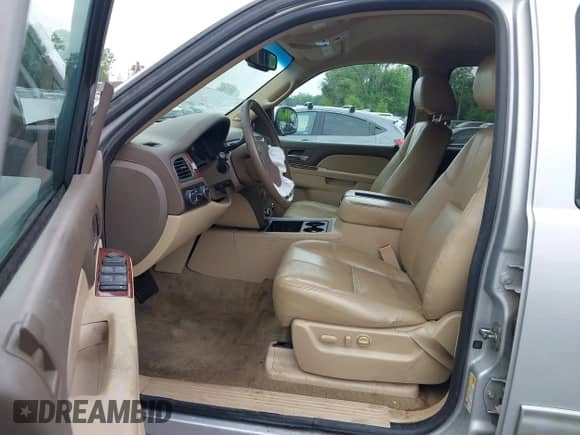 2012 Chevrolet Tahoe LT с VIN 1GNSKBE05CR168909, выставлен на аукционе IAAI как лот 42350042 с пробегом 167 838 миль миль и . История ставок и продаж доступна на DreamBid. Изображение 5.