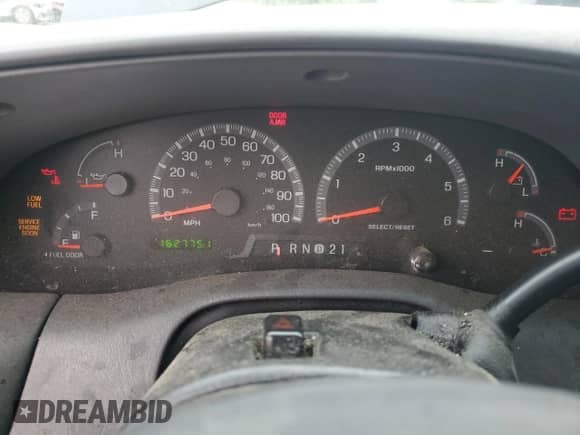 1999 Ford F-150 с VIN 2FTRX18W0XCA20771, выставлен на аукционе Copart как лот 62360715 с пробегом 162 775 миль миль и Списание • Salvage title. История ставок и продаж доступна на DreamBid. Изображение 9.