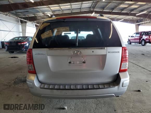 2007 Hyundai Entourage GLS с VIN KNDMC233076025532, выставлен на аукционе Copart как лот 70547815 с пробегом 215 081 миль миль и Списание • Salvage title. История ставок и продаж доступна на DreamBid. Изображение 6.
