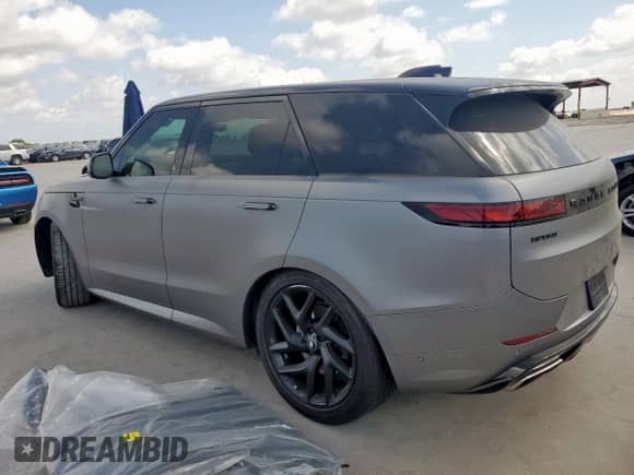 2024 Land Rover Range Rover Sport Dynamic SE z VIN SAL1L9FU4RA190282, wystawiony jako Copart lot #61643795 z przebiegiem 6 188 mil mil oraz Szkoda całkowita • Salvage title. Historia ofert i sprzedaży dostępna na DreamBid. Obrazek 2.