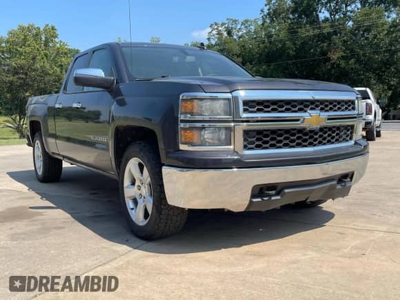 2015 Chevrolet Silverado 1500 LS z VIN 1GCVKPEC9FZ308428, wystawiony jako Copart lot #80909945 z przebiegiem 171 898 mil mil oraz Czysty tytuł • Clean title. Historia ofert i sprzedaży dostępna na DreamBid. Obrazek 1.