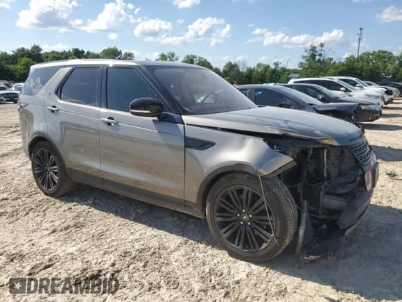 2017 Land Rover Discovery HSE Luxury with VIN SALRHBBV7HA033645, listed as a Copart auction lot 61756505 with 80,920 mi miles and Salvage title. Bid and sale history available at DreamBid. Image 4.