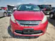 2012 Ford Fiesta SE z VIN 3FADP4BJ0CM126537, wystawiony jako Copart lot #70911825 z przebiegiem 130 743 mil mil oraz Szkoda całkowita • Salvage title. Historia ofert i sprzedaży dostępna na DreamBid. Obrazek 5.
