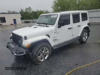 2021 Jeep Wrangler Unlimited Sahara z VIN 1C4HJXEN5MW509341, wystawiony jako Copart lot #56890455 z przebiegiem 46 277 mil mil oraz Szkoda całkowita • Salvage title. Historia ofert i sprzedaży dostępna na DreamBid. Obrazek 1.