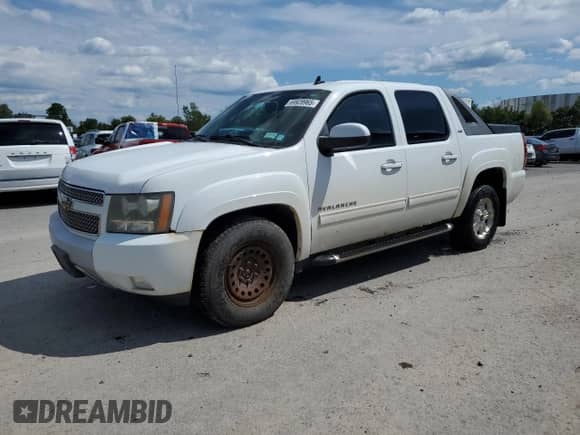 2010 Chevrolet Avalanche LT z VIN 3GNVKFE08AG265216, wystawiony jako Copart lot #69928965 z przebiegiem 139 293 mil mil oraz Szkoda całkowita • Salvage title. Historia ofert i sprzedaży dostępna na DreamBid. Obrazek 1.