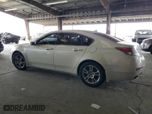 2010 Acura TL с VIN 19UUA8F29AA009167, выставлен на аукционе Copart как лот 82310855 с пробегом 110 523 миль миль и Списание • Salvage title. История ставок и продаж доступна на DreamBid. Изображение 2.