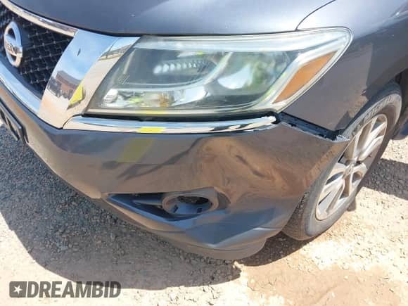 2014 Nissan Pathfinder SL with VIN 5N1AR2MN8EC652538, listed as a IAAI auction lot 42553208 with 123,193 mi miles and . Bid and sale history available at DreamBid. Image 6.
