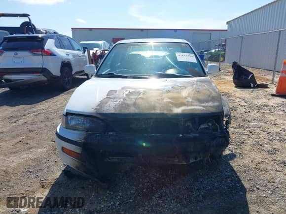 1993 Honda Accord z VIN 1HGCB7654PA150623, wystawiony jako IAAI lot #42815108 z przebiegiem 246 715 mil mil oraz . Historia ofert i sprzedaży dostępna na DreamBid. Obrazek 12.