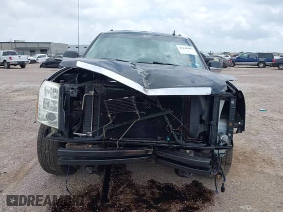 2007 Cadillac Escalade EXT with VIN 3GYFK62877G158216, listed as a IAAI auction lot 42148362 with 150,459 mi miles and . Bid and sale history available at DreamBid. Image 12.