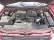2002 Ford Explorer XLT z VIN 1FMZU63K82ZC64668, wystawiony jako IAAI lot #43412359 z przebiegiem 242 402 mil mil oraz . Historia ofert i sprzedaży dostępna na DreamBid. Obrazek 10.