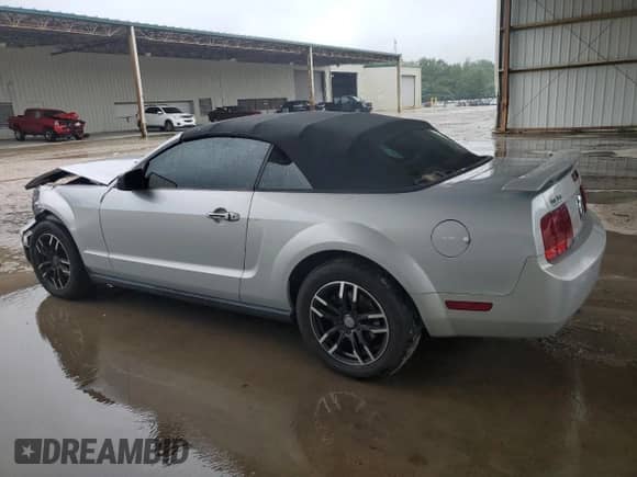 2006 Ford Mustang Standard с VIN 1ZVHT84N365111312, выставлен на аукционе Copart как лот 67960045 с пробегом 164 209 миль миль и Списание • Salvage title. История ставок и продаж доступна на DreamBid. Изображение 2.