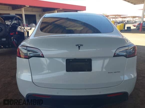 2021 Tesla Model Y Long Range с VIN 5YJYGDEE2MF161838, выставлен на аукционе IAAI как лот 43250955 с пробегом 97 847 миль миль и . История ставок и продаж доступна на DreamBid. Изображение 16.