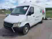 2003 Dodge Sprinter z VIN WD2YD742435496387, wystawiony jako IAAI lot #43034019 z przebiegiem 439 371 mil mil oraz . Historia ofert i sprzedaży dostępna na DreamBid. Obrazek 2.