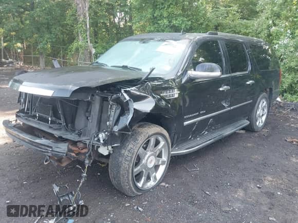 2014 Cadillac Escalade ESV Luxury с VIN 1GYS4HEFXER156391, выставлен на аукционе IAAI как лот 42424766 с пробегом 169 353 миль миль и . История ставок и продаж доступна на DreamBid. Изображение 18.