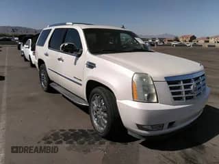 2011 Cadillac Escalade with VIN 1GYS4AEF2BR325161, listed as a IAAI auction lot 36574248 with 214,201 mi miles and . Bid and sale history available at DreamBid. Image 1.