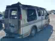 1999 Chevrolet Express z VIN 1GBFG15R1X1047033, wystawiony jako IAAI lot #42106036 z przebiegiem Nie podano mil oraz . Historia ofert i sprzedaży dostępna na DreamBid. Obrazek 4.