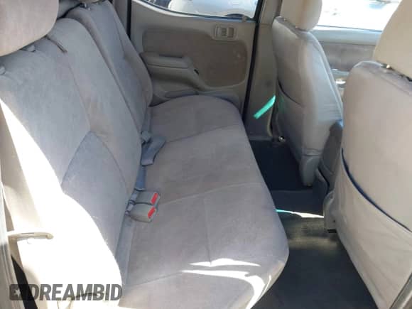 2001 Toyota Tacoma PreRunner with VIN 5TEGN92N31Z765301, listed as a IAAI auction lot 42208211 with 228,470 mi miles and . Bid and sale history available at DreamBid. Image 8.