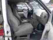 2004 Chevrolet Astro Cargo с VIN 1GCDM19X44B123208, выставлен на аукционе IAAI как лот 41200783 с пробегом 203 221 миль миль и . История ставок и продаж доступна на DreamBid. Изображение 5.