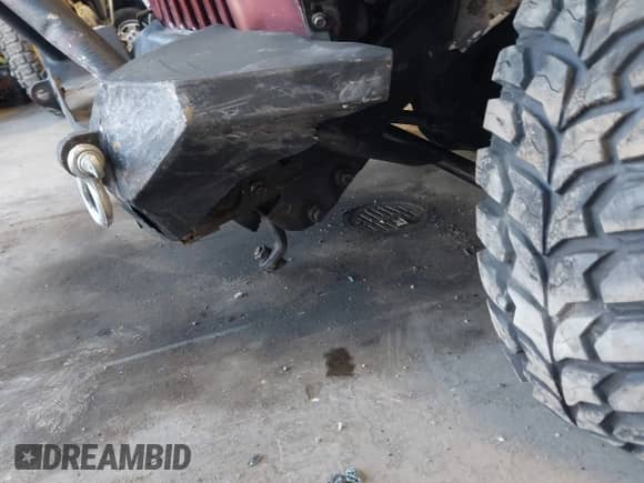 2001 Jeep Wrangler SE with VIN 1J4FA29P01P372136, listed as a IAAI auction lot 42013962 with 163,732 mi miles and . Bid and sale history available at DreamBid. Image 14.