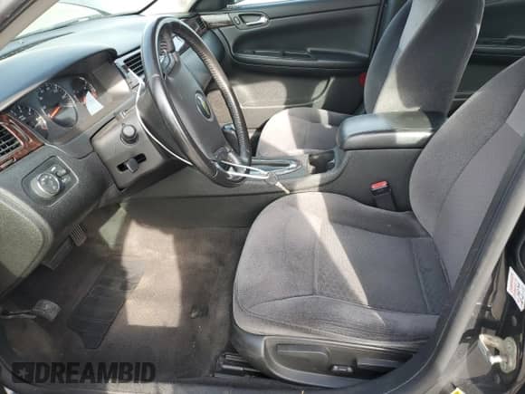 2013 Chevrolet Impala LT с VIN 2G1WG5E31D1238061, выставлен на аукционе Copart как лот 81953945 с пробегом 218 579 миль миль и Списание • Salvage title. История ставок и продаж доступна на DreamBid. Изображение 7.