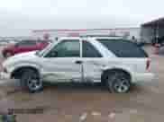 2002 Chevrolet Blazer LS с VIN 1GNCS18W42K105497, выставлен на аукционе IAAI как лот 41572072 с пробегом 142 486 миль миль и . История ставок и продаж доступна на DreamBid. Изображение 14.