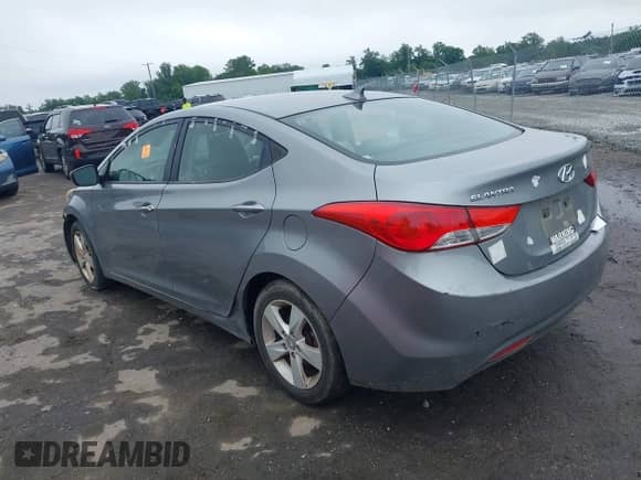 2012 Hyundai Elantra Limited z VIN KMHDH4AE1CU383368, wystawiony jako IAAI lot #42526203 z przebiegiem 207 812 mil mil oraz . Historia ofert i sprzedaży dostępna na DreamBid. Obrazek 3.