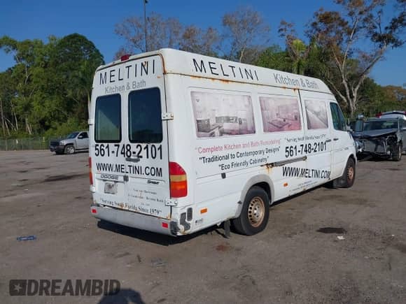 2006 Dodge Sprinter with VIN WD0PD744565941214, listed as a IAAI auction lot 41491891 with 250,058 mi miles and . Bid and sale history available at DreamBid. Image 4.