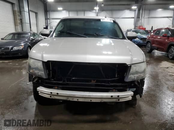 2009 Chevrolet Tahoe с VIN 1GNFK135X9R287655, выставлен на аукционе Copart как лот 72024565 с пробегом 204 859 миль миль и На запчасти • Non repairable. История ставок и продаж доступна на DreamBid. Изображение 5.