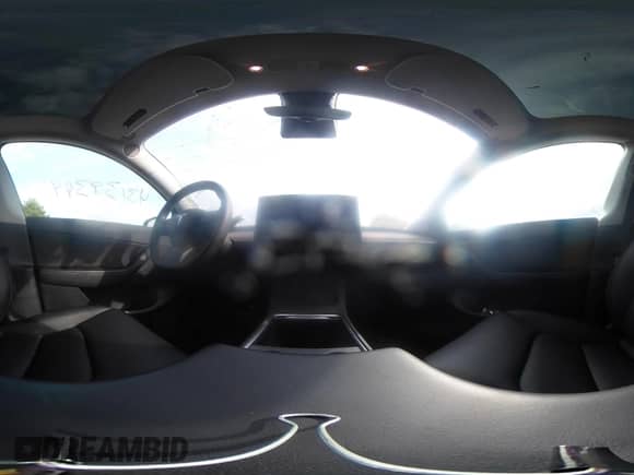 2022 Tesla Model Y Long Range z VIN 7SAYGDEE8NF441090, wystawiony jako IAAI lot #43139344 z przebiegiem 37 850 mil mil oraz . Historia ofert i sprzedaży dostępna na DreamBid. Obrazek 18.