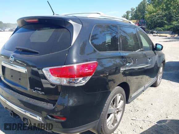 2014 Nissan Pathfinder S z VIN 5N1AR2MMXEC726646, wystawiony jako IAAI lot #42729339 z przebiegiem 125 225 mil mil oraz . Historia ofert i sprzedaży dostępna na DreamBid. Obrazek 4.