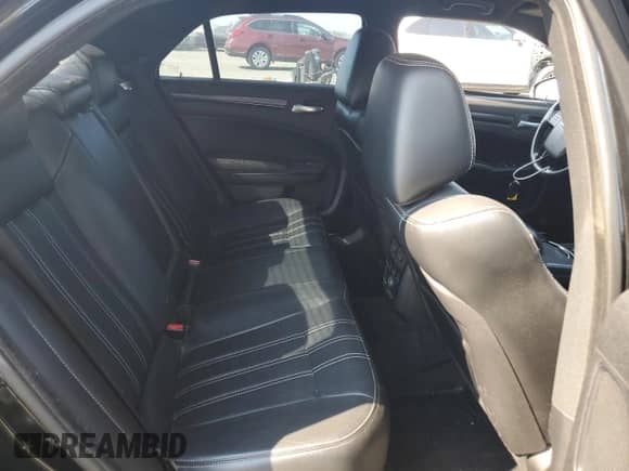 2014 Chrysler 300 S с VIN 2C3CCABTXEH222036, выставлен на аукционе Copart как лот 68220895 с пробегом 152 640 миль миль и Списание • Salvage title. История ставок и продаж доступна на DreamBid. Изображение 10.