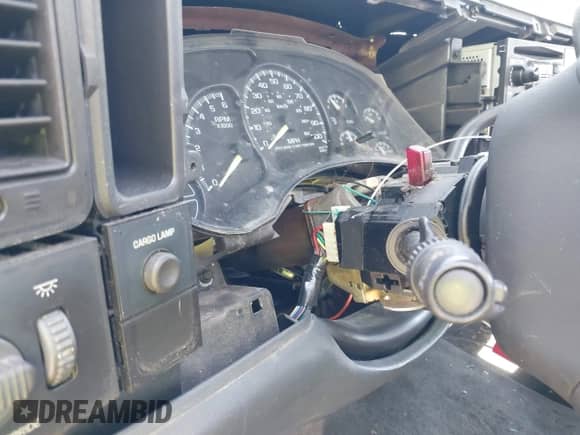 2000 GMC Sierra 1500 SL с VIN 1GTEC14W8YZ228031, выставлен на аукционе IAAI как лот 42003157 с пробегом 232 256 миль миль и . История ставок и продаж доступна на DreamBid. Изображение 18.