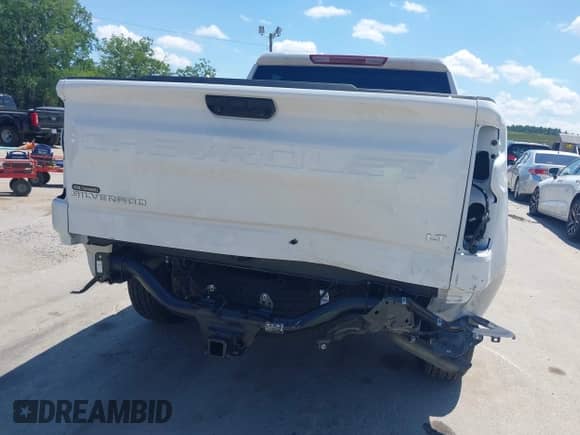 2024 Chevrolet Silverado 1500 LT z VIN 1GCPDDEK9RZ156065, wystawiony jako IAAI lot #42589120 z przebiegiem 11 299 mil mil oraz . Historia ofert i sprzedaży dostępna na DreamBid. Obrazek 6.