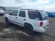 2000 Chevrolet Blazer LT with VIN 1GNDT13W1Y2366880, listed as a IAAI auction lot 42282543 with 245,806 mi miles and . Bid and sale history available at DreamBid. Image 3.