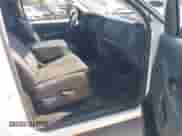 2005 Dodge 1500 ST z VIN 1D7HA16K05J511939, wystawiony jako IAAI lot #42531783 z przebiegiem 94 530 mil mil oraz . Historia ofert i sprzedaży dostępna na DreamBid. Obrazek 5.