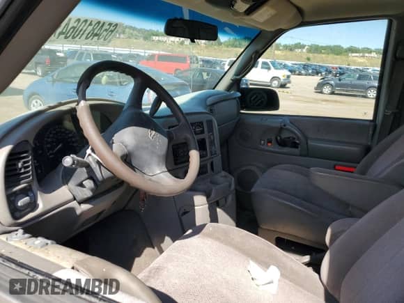 2003 Chevrolet Astro с VIN 1GNDM19X13B110017, выставлен на аукционе Copart как лот 65481064 с пробегом Не указан миль и Чистый • Clean title. История ставок и продаж доступна на DreamBid. Изображение 8.