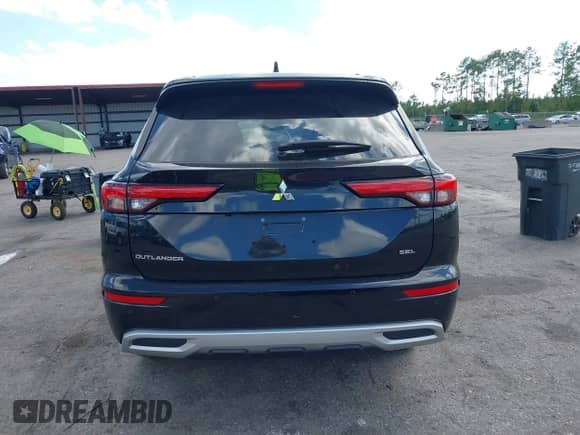 2024 Mitsubishi Outlander SEL with VIN JA4J3WA88RZ019188, listed as a IAAI auction lot 43293153 with 13,457 mi miles and . Bid and sale history available at DreamBid. Image 16.
