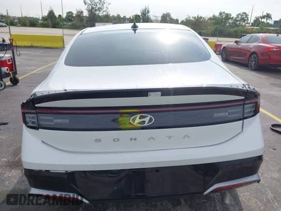 2025 Hyundai Sonata SEL with VIN KMHL64JA1SA484103, listed as a IAAI auction lot 43184663 with 11,847 mi miles and . Bid and sale history available at DreamBid. Image 17.