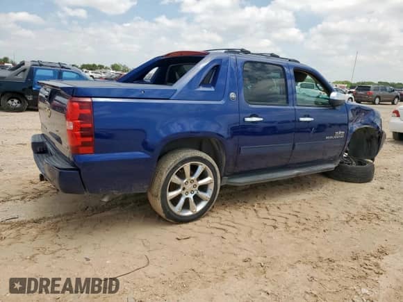 2013 Chevrolet Avalanche LT с VIN 3GNMCFE02DG107354, выставлен на аукционе Copart как лот 59345885 с пробегом 208 521 миль миль и Списание • Salvage title. История ставок и продаж доступна на DreamBid. Изображение 3.
