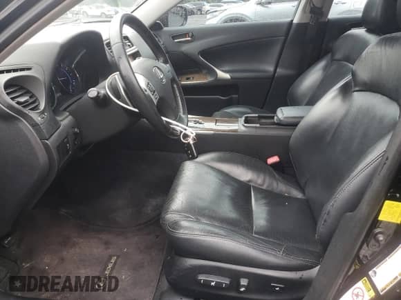 2013 Lexus IS 250 z VIN JTHCF5C21D5060804, wystawiony jako Copart lot #67071515 z przebiegiem 198 653 mil mil oraz Szkoda całkowita • Salvage title. Historia ofert i sprzedaży dostępna na DreamBid. Obrazek 7.