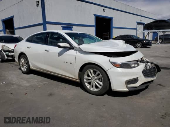 2018 Chevrolet Malibu LT with VIN 1G1ZD5ST9JF121651, listed as a Copart auction lot 82051905 with 89,108 mi miles and Salvage title. Bid and sale history available at DreamBid. Image 4.