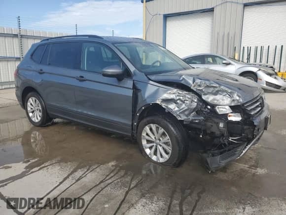 2019 Volkswagen Tiguan S с VIN 3VV0B7AX1KM019768, выставлен на аукционе Copart как лот 71873825 с пробегом 67 283 миль миль и Списание • Salvage title. История ставок и продаж доступна на DreamBid. Изображение 4.