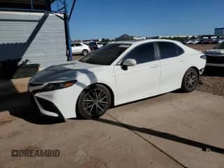 2021 Toyota Camry SE with VIN 4T1S11AK6MU496332, listed as a Copart auction lot 84531525 with 27,170 mi miles and Salvage title. Bid and sale history available at DreamBid. Image 1.