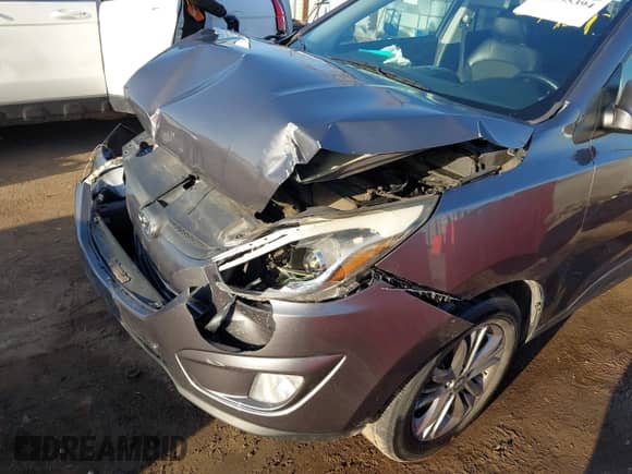 2015 Hyundai Tucson SE with VIN KM8JU3AG5FU049293, listed as a IAAI auction lot 41995394 with 114,932 mi miles and . Bid and sale history available at DreamBid. Image 6.