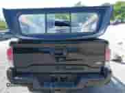 2021 Toyota Tacoma SR5 z VIN 3TYDZ5BN1MT002778, wystawiony jako IAAI lot #42591088 z przebiegiem Nie podano mil oraz . Historia ofert i sprzedaży dostępna na DreamBid. Obrazek 16.