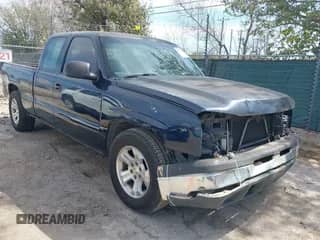 2007 Chevrolet Silverado 1500 LT1 with VIN 1GCEC19V87Z193442, listed as a IAAI auction lot 41674607 with 297,098 mi miles and . Bid and sale history available at DreamBid. Image 1.